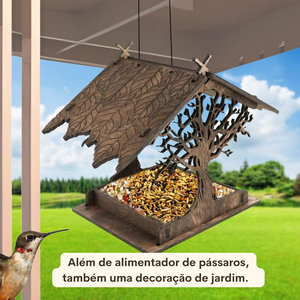 Alimentador de pássaros ao ar livre